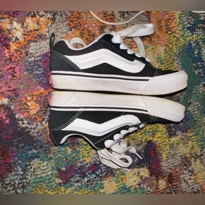 Vans Knu Skool Skate Shoe - Black / True White